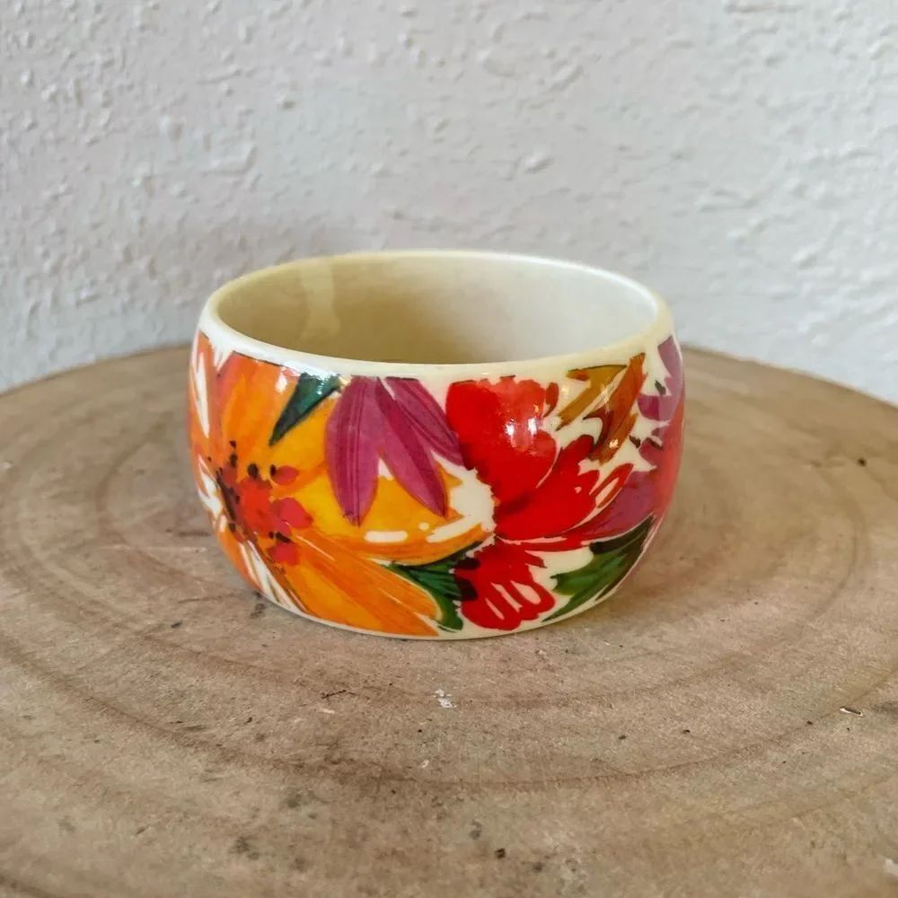 Floral Bracelet EUC 